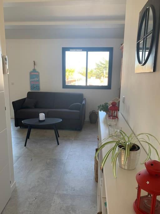 Maison Terrasse Proche Centre Ville Et Ile De Re La Rochelle  Extérieur photo